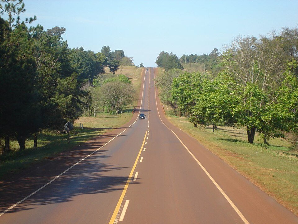 Un choque frontal en la Ruta Nacional 12 dejó tres muertos en Corrientes