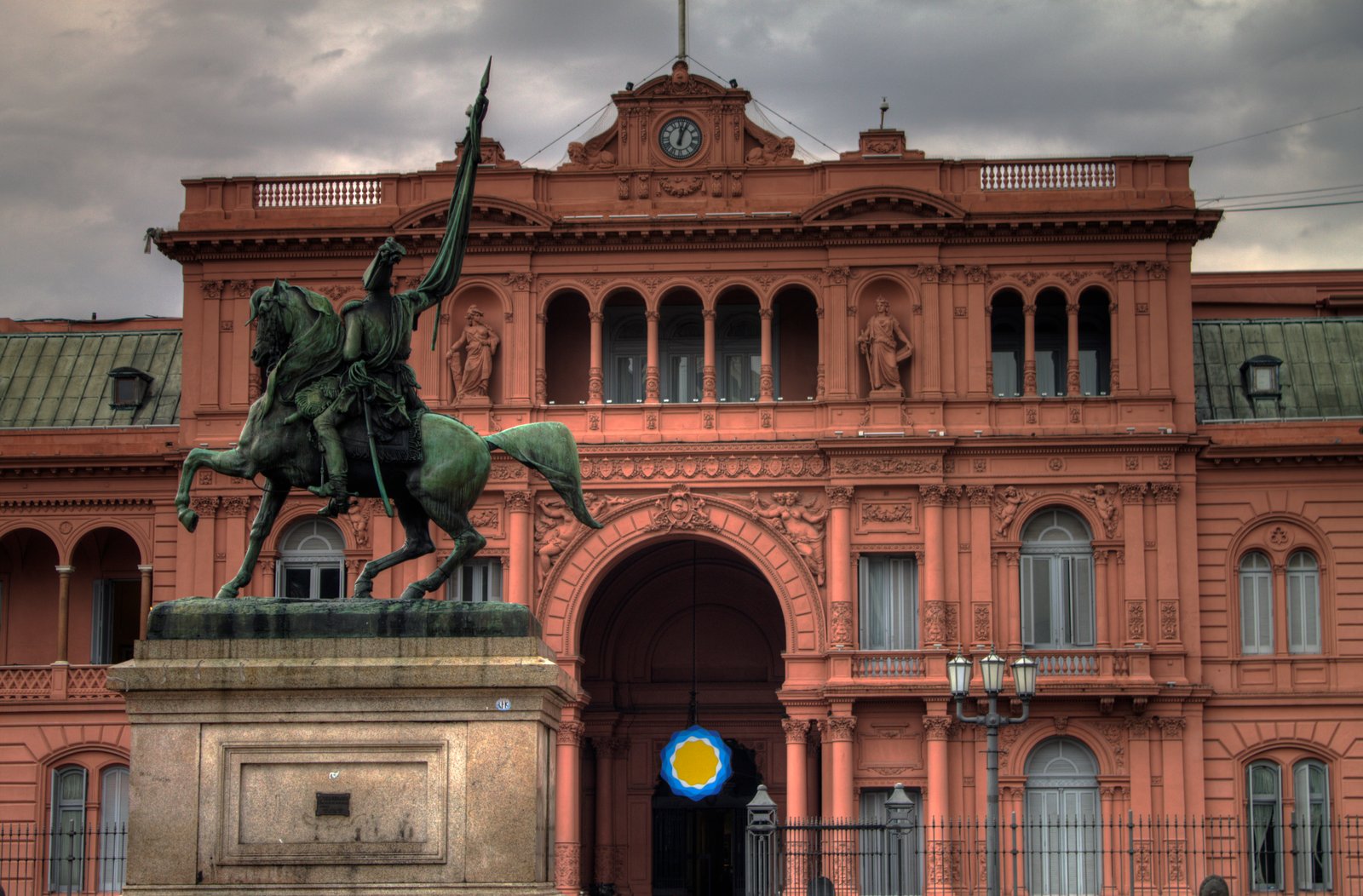 Los gobernadores de la Región Centro se reunieron con Santilli por rutas, energía y zonas frías