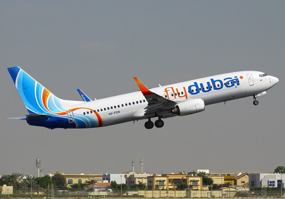 Un copiloto apuñaló al piloto de un vuelo de Flydubai y los pasajeros lo redujeron en pleno aire